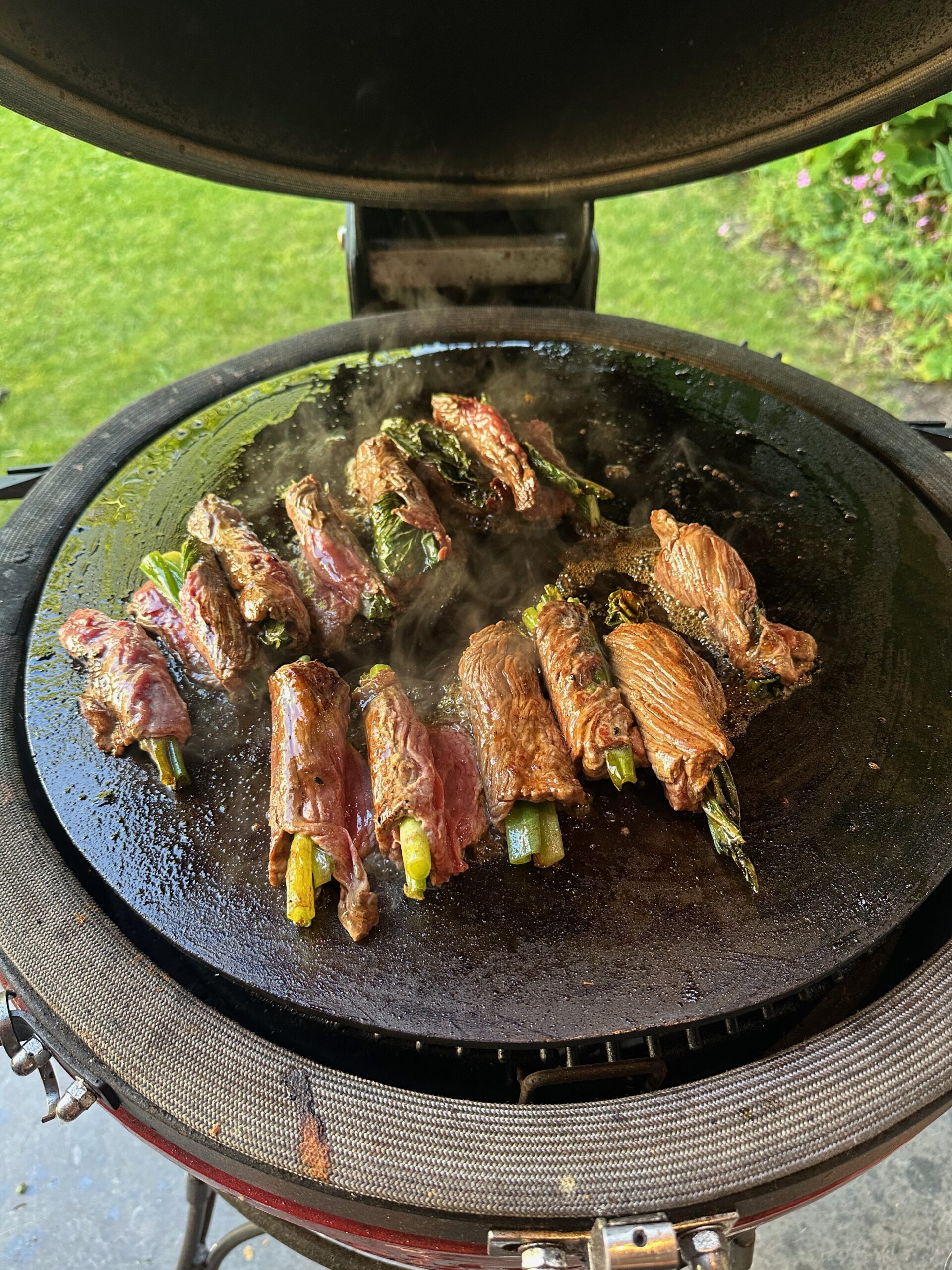 Gegrilde Beef Negimaki Kamado 