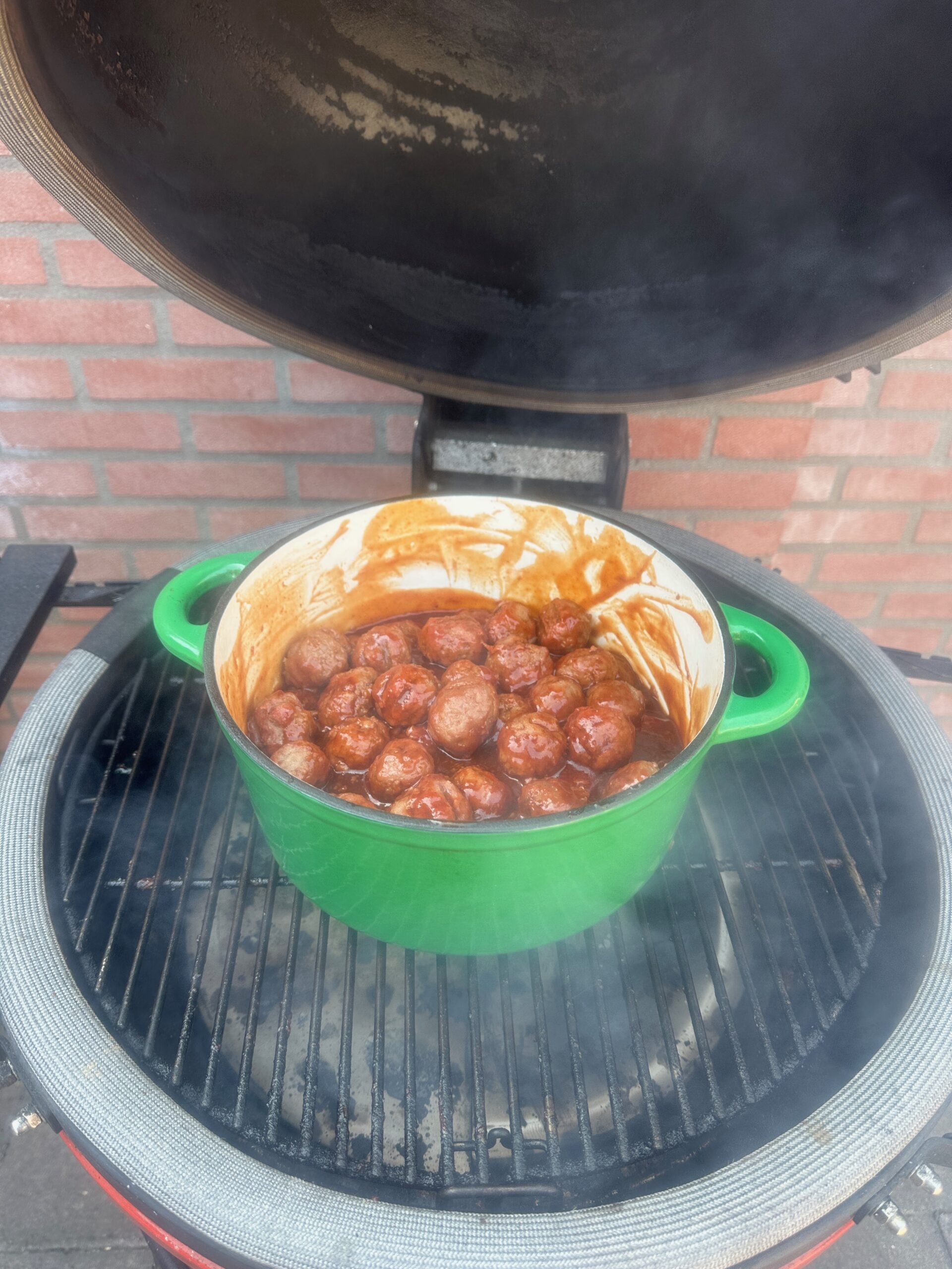 Gare bourbon gehaktballetjes in glanzende saus