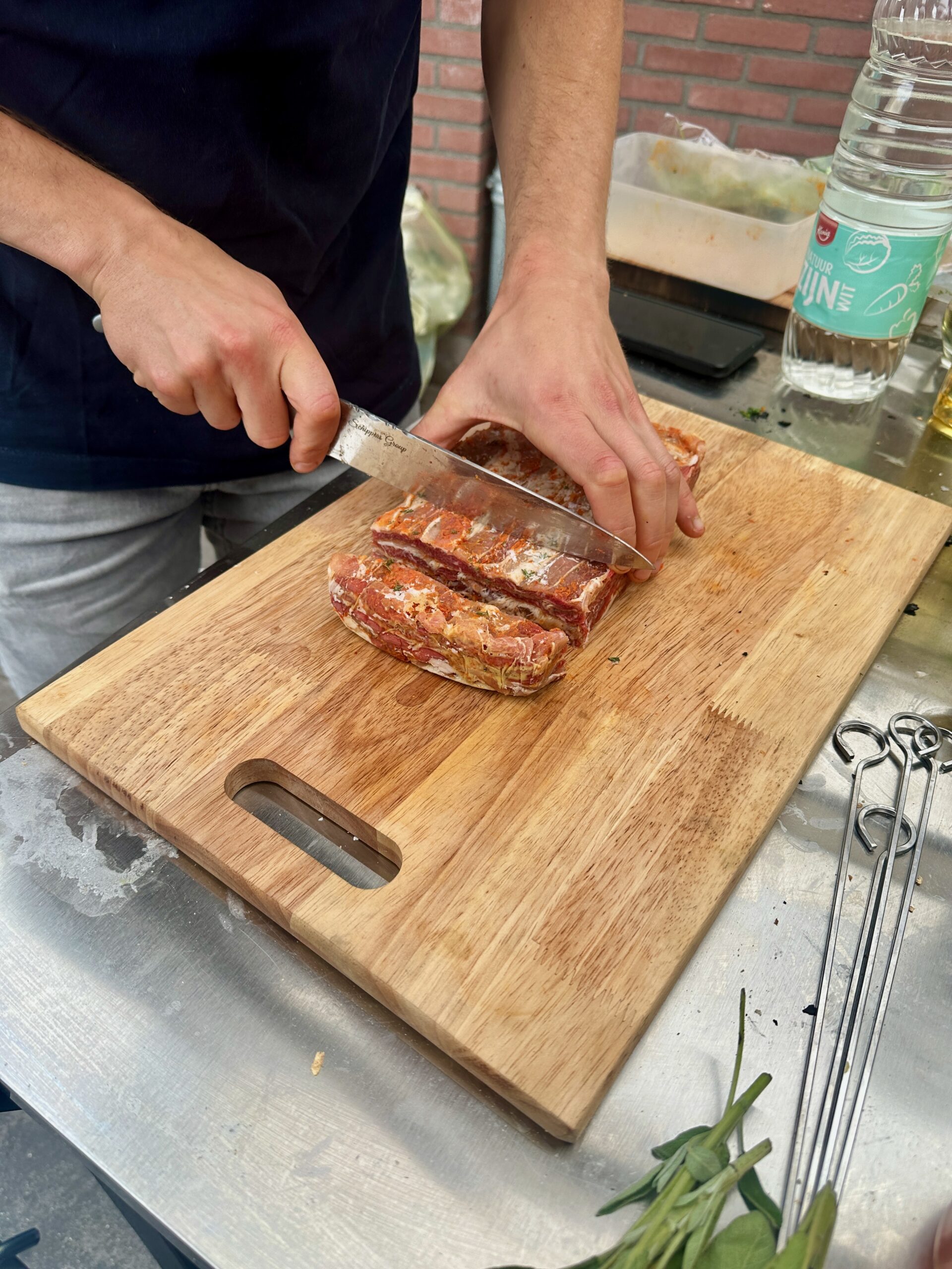 Italiaanse gelaagde vleesspies met chimichurri mayonaise